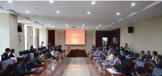 http://www.cgllwq.cn/ewebeditor/uploadfile/20180912093439235001.png